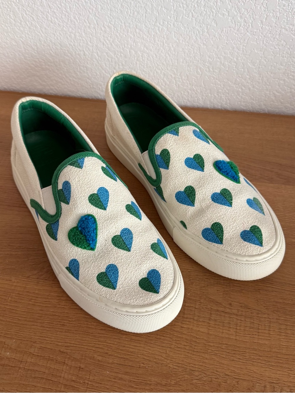 Tory Burch Tory Sport Blue Green Heart Print Slip On Sneakers 7.5